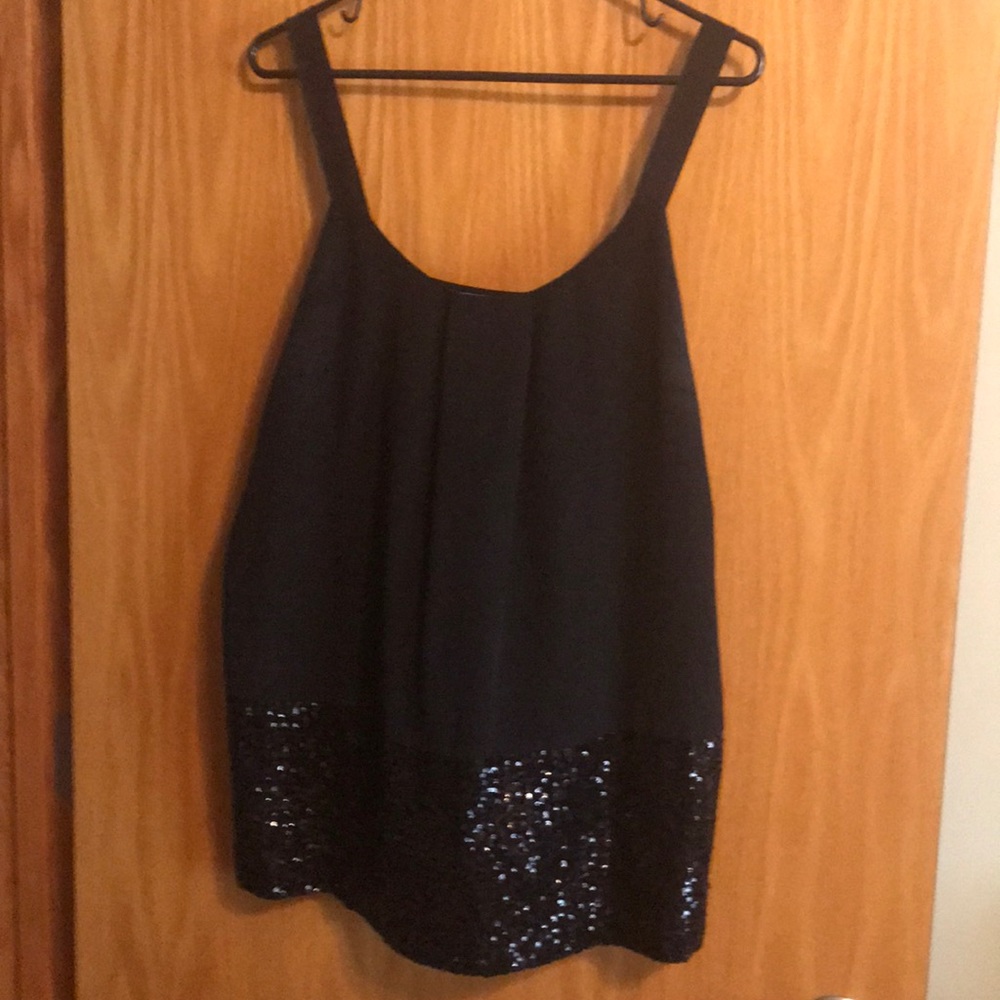 Vera Wang side zip dressy tank